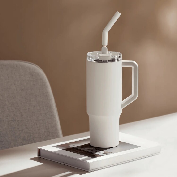 تراول ماگ شیائومی مدل Straw گنجایش 1 لیتر